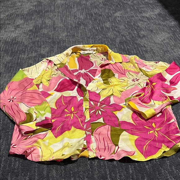 Zara floral blouse - Picture 1 of 1